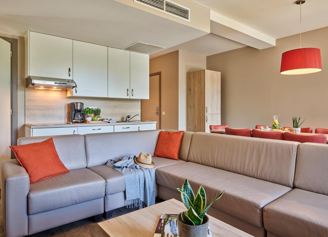 Holiday Suites Westende - Миделкерке Екстериор снимка