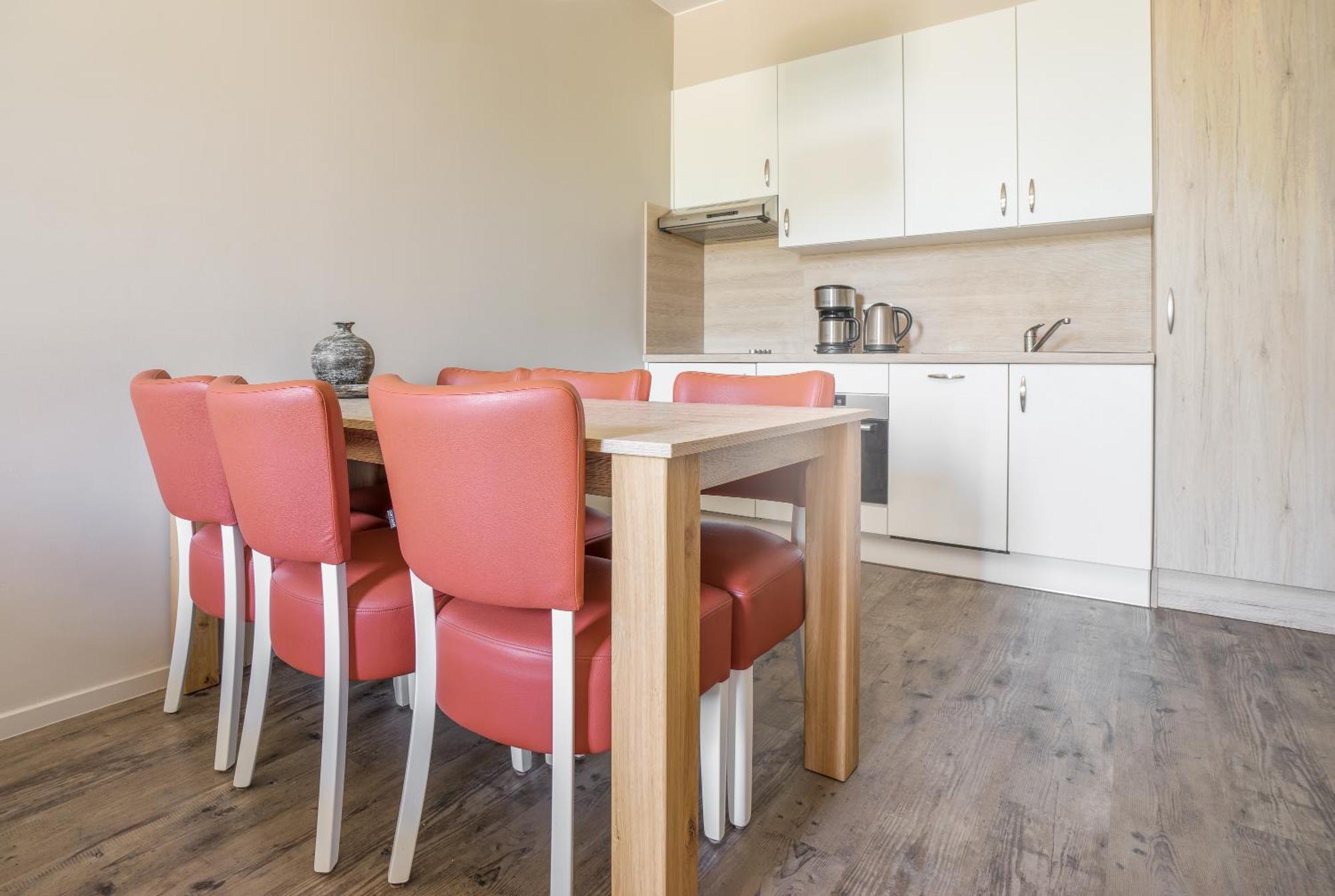 Holiday Suites Westende - Миделкерке Стая снимка