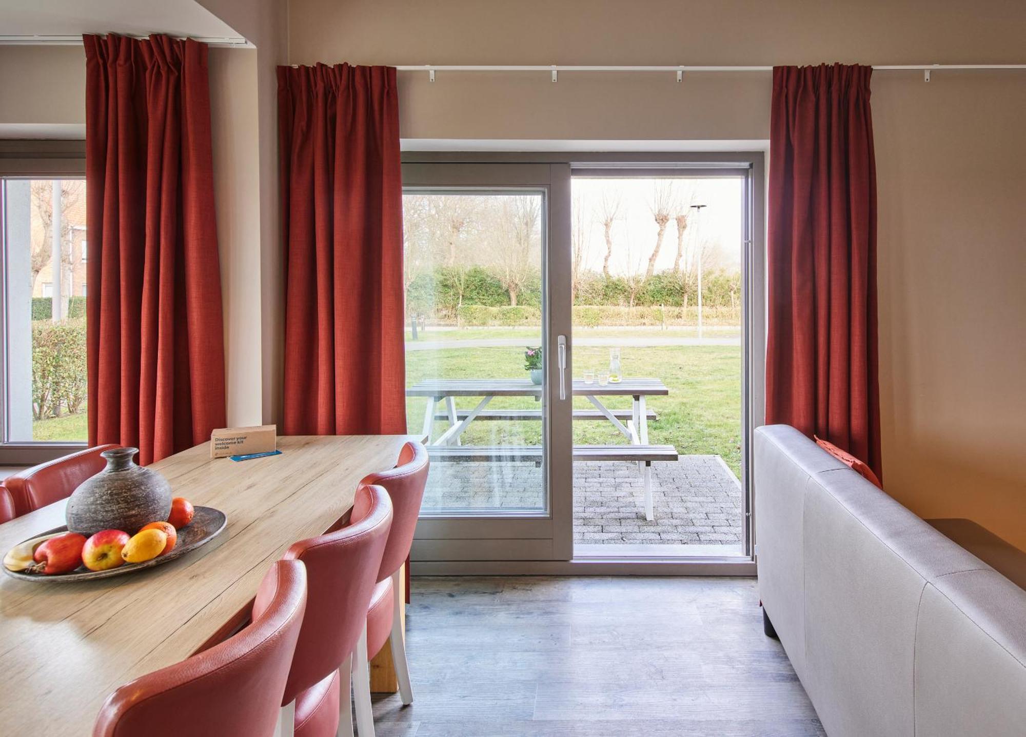 Holiday Suites Westende - Миделкерке Екстериор снимка