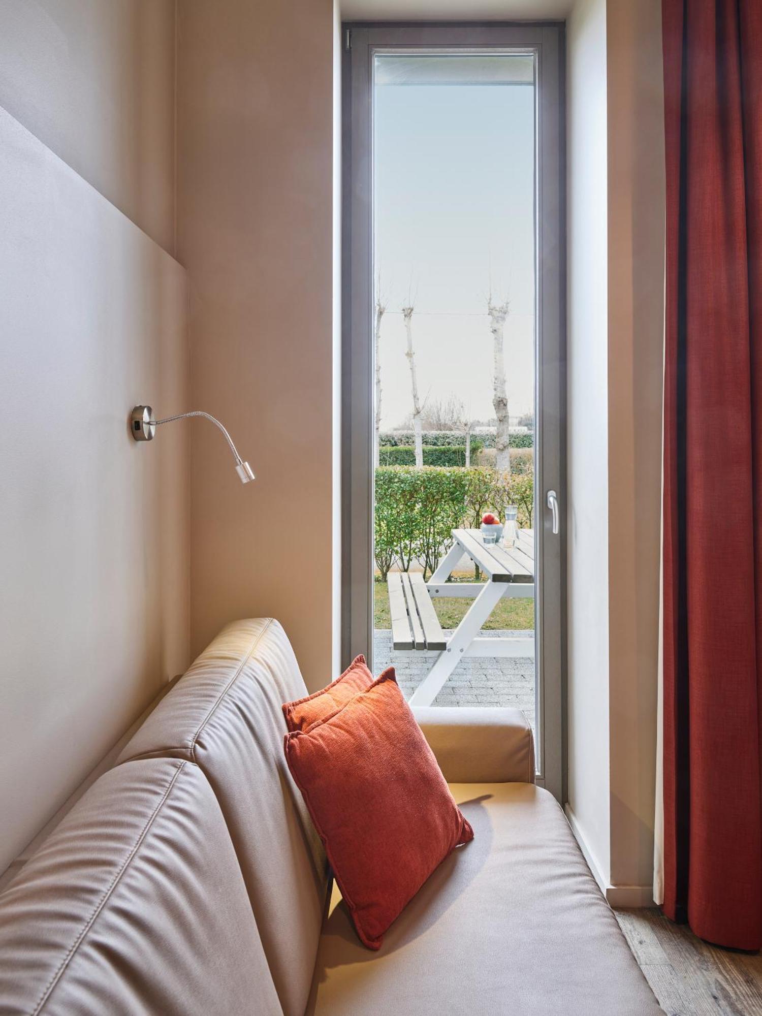 Holiday Suites Westende - Миделкерке Екстериор снимка
